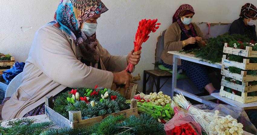 ÇELENKÇİLİK BELDENİN EKONOMİ ANLAMINDA KADERİNİ DEĞİŞTİREN BİR SEKTÖR HALİNE GELDİ