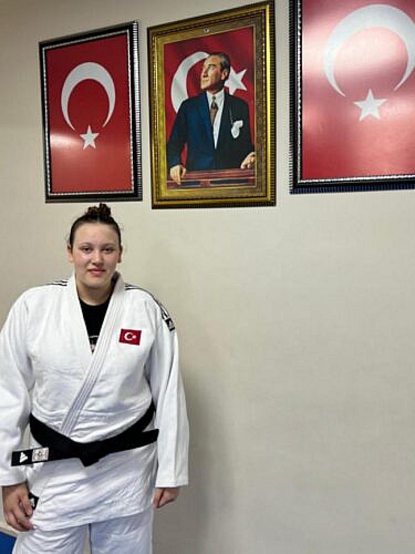BURDUR BELEDİYESPOR’LU JUDOCU BALKAN İKİNCİSİ