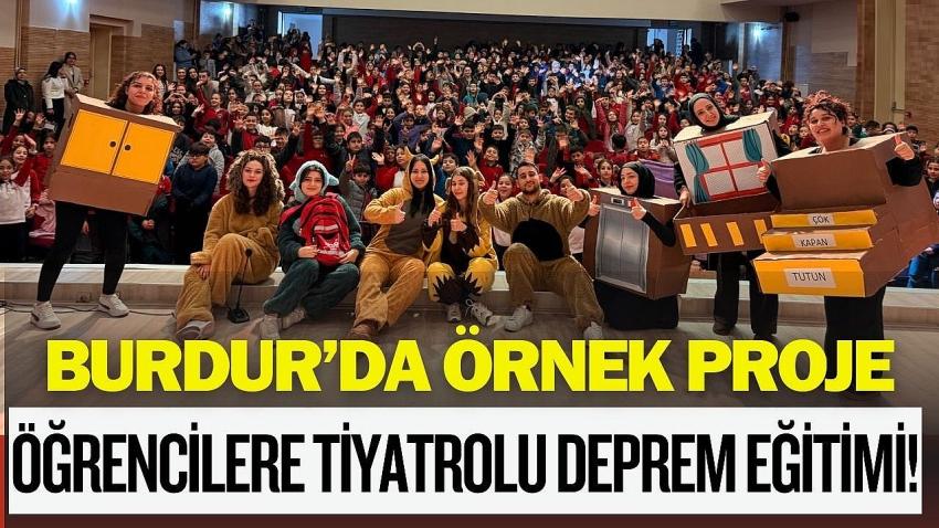 Burdur’da Miniklere Afet Eğitimi Tiyatro Sahnesinde Verildi