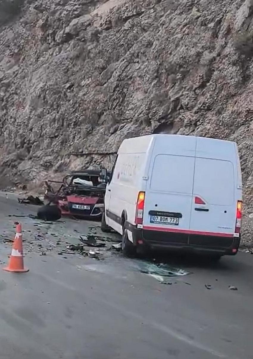 Burdur-Antalya Karayolunda Zincirleme Kaza