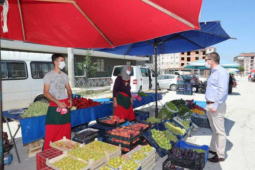 Burdur Belediyesi’nden 'Emek Pazar’ına ücretsiz servis