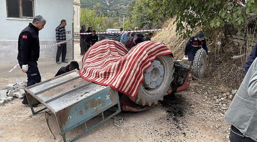 Burdur’da Traktör Devrildi: Sürücü Hayatını Kaybetti