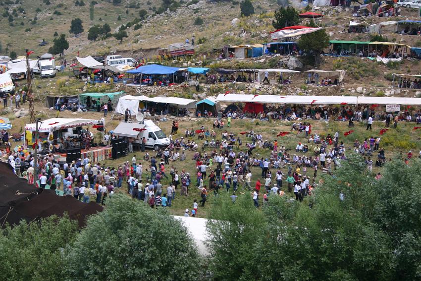 12 Şehidin Ardından Aziziye Şenliği Ertelendi