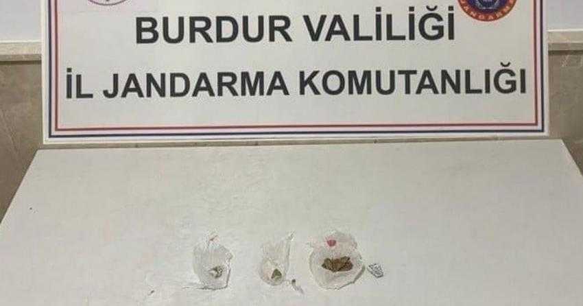 JANDARMA EKİPLERİ ZEHİR TACİRLERİNE GÖZ AÇTIRMIYOR