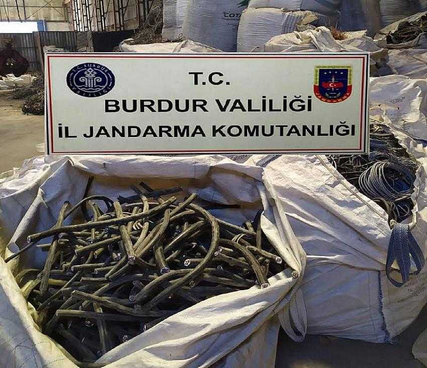 Jandarma Ekipleri tarafından yakalanan kablo hırsızları tutuklandı