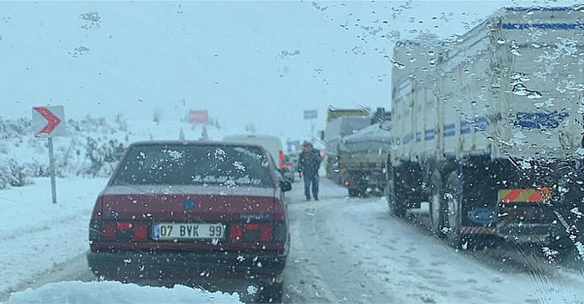 ÇUBUK BELİ’NDE KAR ENGELİ