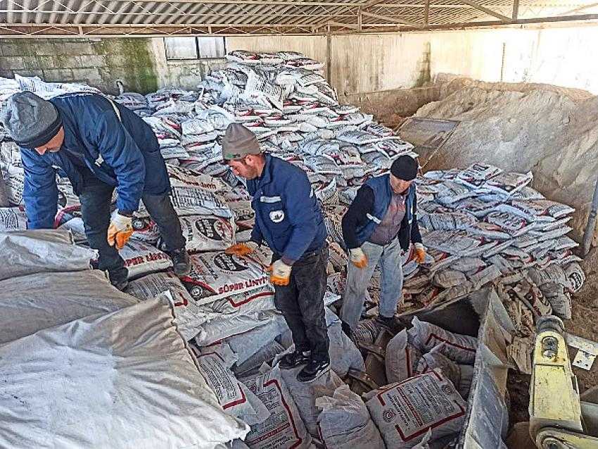 Burdur Belediyesi 35 Mahallede 350 Ton Kömür Dağıttı