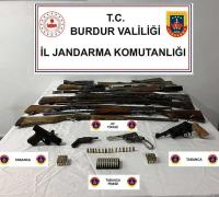 JANDARMA EKİPLERİNDEN KAÇAKÇILIK VE ORGANİZE SUÇLARLA MÜCADELE FAALİYETLERİ