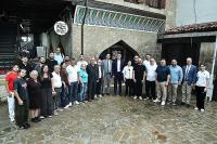 AKDENİZLİ GAZETECİLERDEN BURDUR VE MAKÜ’YE TAM NOT