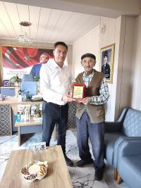 Burdur'da 89 yaşındaki Hayati Amca, huzurevi için arazisini bağışladı