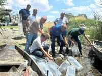 Burdur’daki Göletlere 5 Bin Yayın Balığı Bırakıldı
