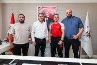 Türkiye Şampiyonu Emrecan Kayacan Başkan Ercengiz’i Ziyaret Etti