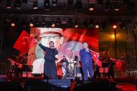 Burdur'da Gökhan Tepe’den Unutulmaz Cumhuriyet Konseri