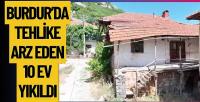 Mamak Köyü’nde Tehlike Arz Eden Yapılar Kontrollü Şekilde Yıkıldı