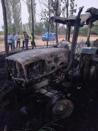 Burdur'da Traktörden Çıkan Yangın Tarlayı Kül Etti