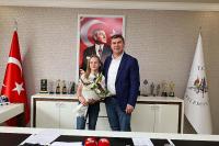 Burdur'da Başkanlık Koltuğundan Seslendi
