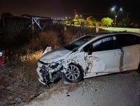 PANCAR KAMYONU OTOMOBİLE ÇARPTI FACİADAN DÖNÜLDÜ