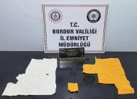 Burdur'da Ceplerinden 7 Bin 250 Kullanımlık Uyuşturucu Çıktı!