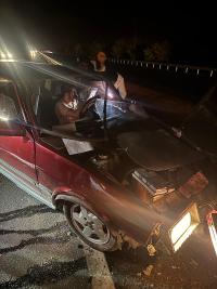 Burdur'da Otomobil Bariyerlere Çarptı