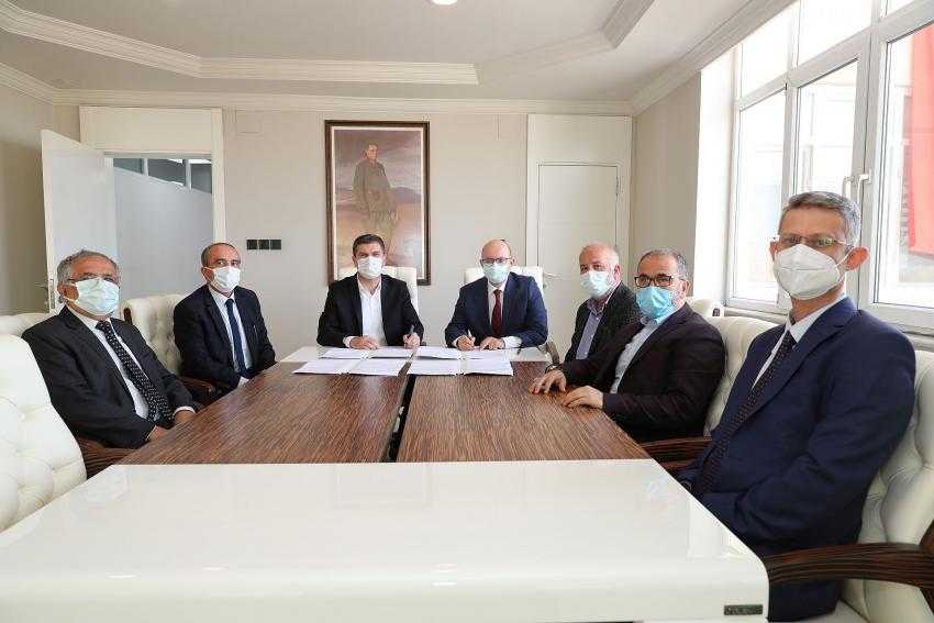 Başkan Ercengiz, MAKÜ İle Protokol İmzaladı