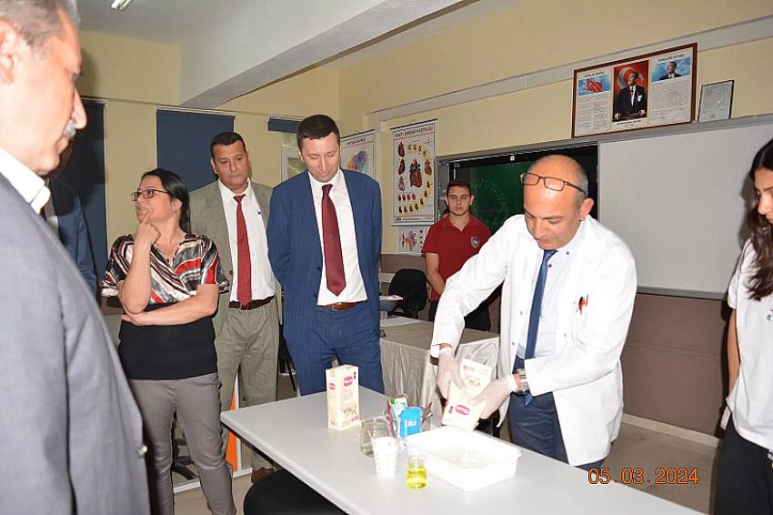Burdur'da o okula eğlenceli bilim atölyesi açıldı