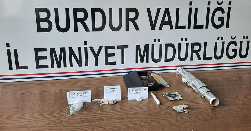 EMNİYET EKİPLERİNDEN UYUŞTURUCU OPERASYONU: 1 KİŞİ TUTUKLANDIEMNİYET EKİPLERİNDEN UYUŞTURUCU OPERASYONU