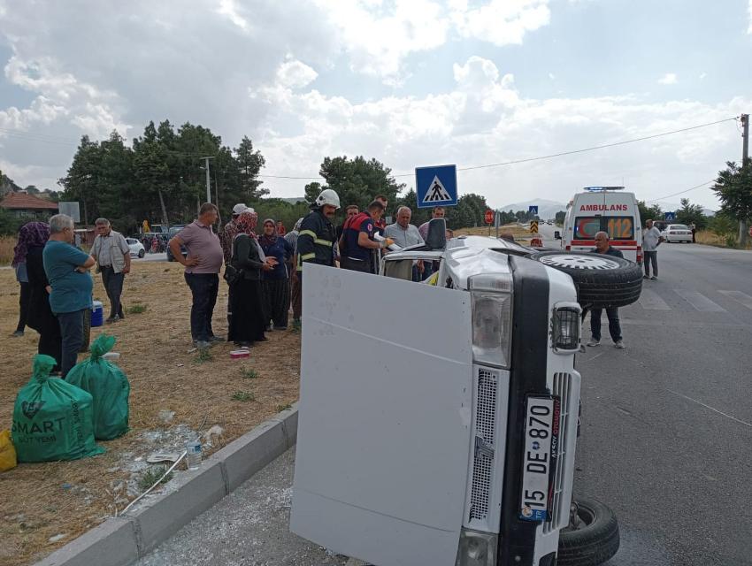 Burdur’da kaza! 3 kişi yaralandı