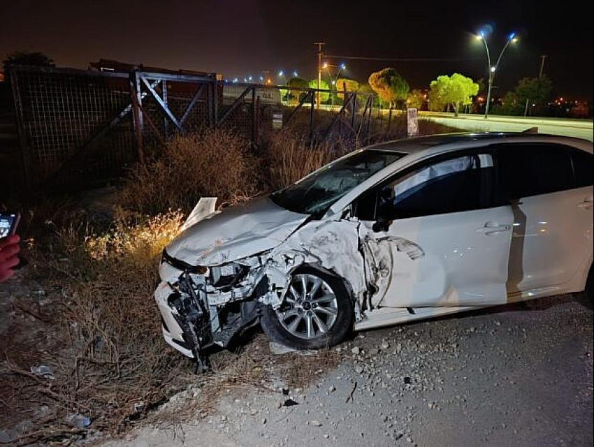 PANCAR KAMYONU OTOMOBİLE ÇARPTI FACİADAN DÖNÜLDÜ