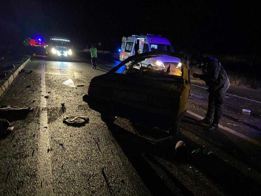 Bucak-Antalya arası kaza 2 Ölü 4 Yaralı