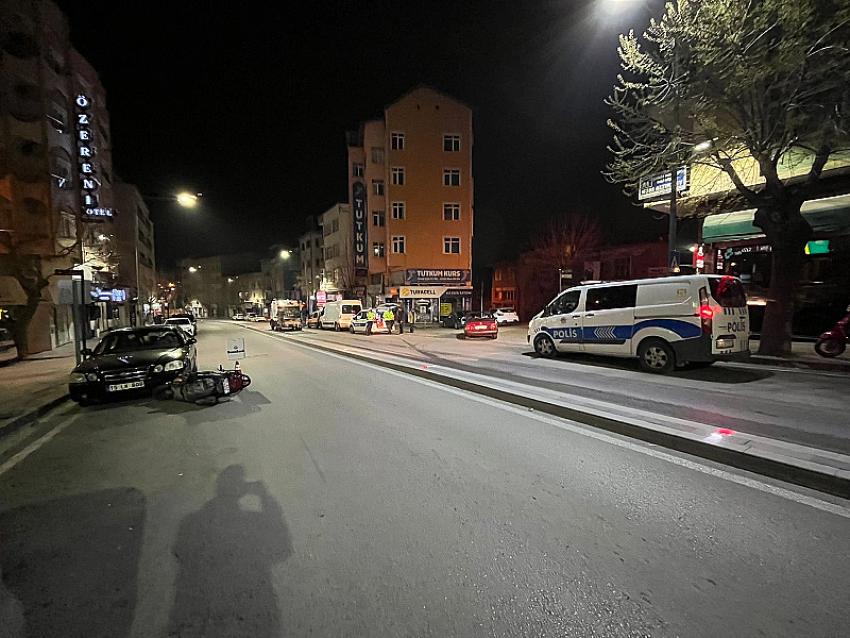 Gazi Caddesi'nde Kaza: Sürücü Ağır Yaralı