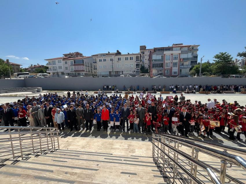 Burdur’da 42 Bin Öğrenci Karnesini Aldı, Yaz Tatili Başladı