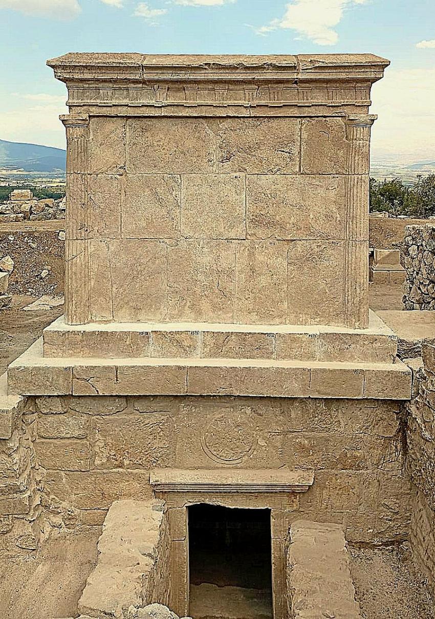 Burdur'da 2 Bin Yıllık Mezar Ziyarete Açılıyor