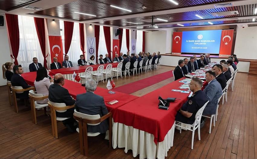 Vali Bilgihan Başkanlığında İl İdare Şube Başkanları Toplantısı Gerçekleştirildi