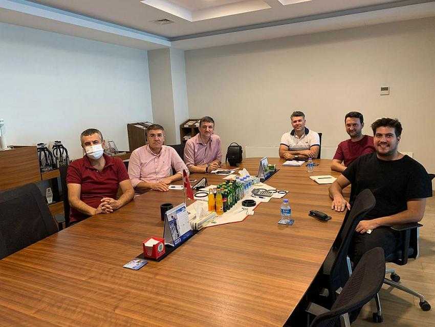 Hayvancılık Sektöründe Dijital Teknolojiler Merkezi Sektörün İhtiyaçlarını Yerinde Tespit Ediyor