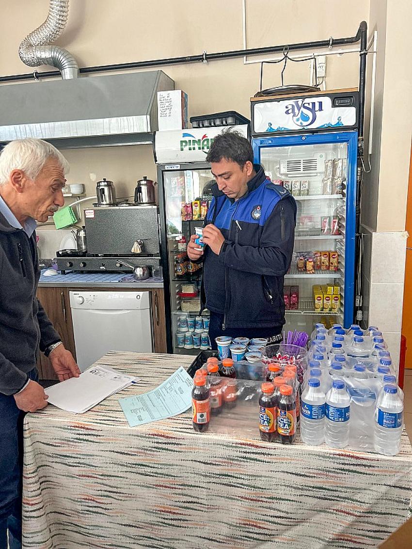 Zabıta ekipleri, okul kantinlerini denetledi